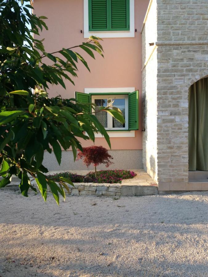 Villa Malini グロジュニャン エクステリア 写真